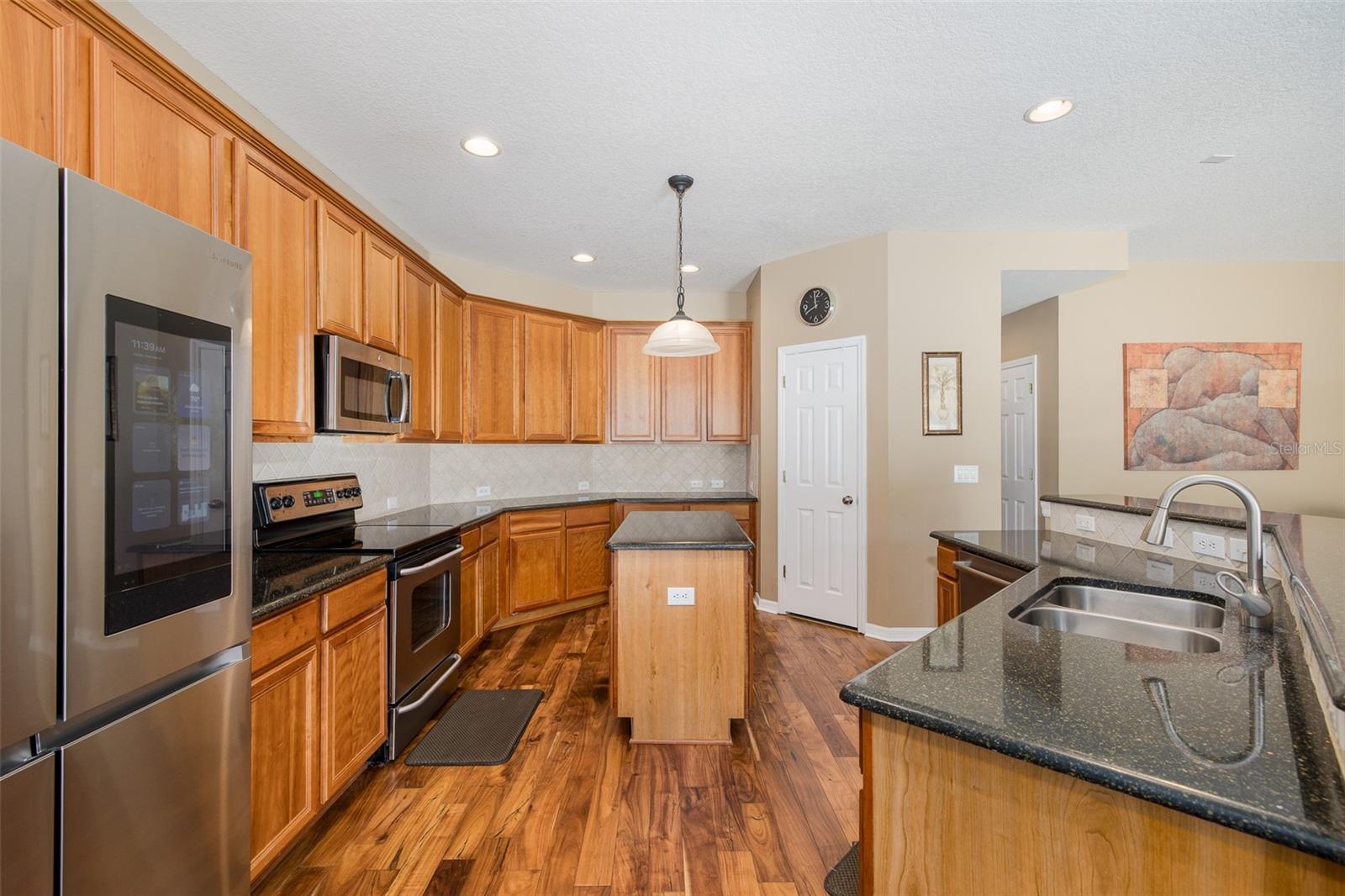 15220 OCTAVIA LN — photo 17
