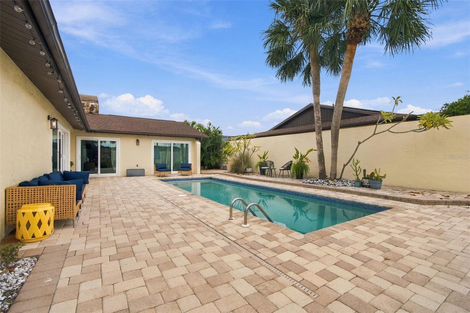 5041 PALOMA DR — photo 13