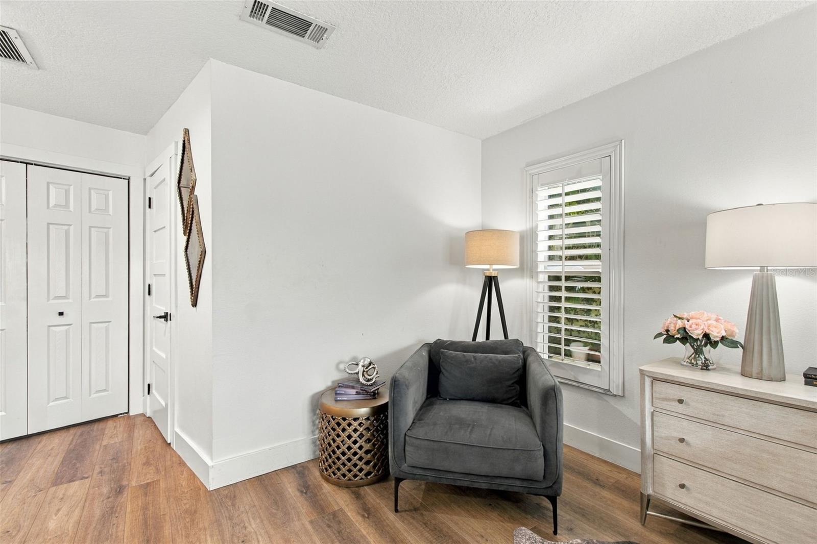 5041 PALOMA DR — photo 58