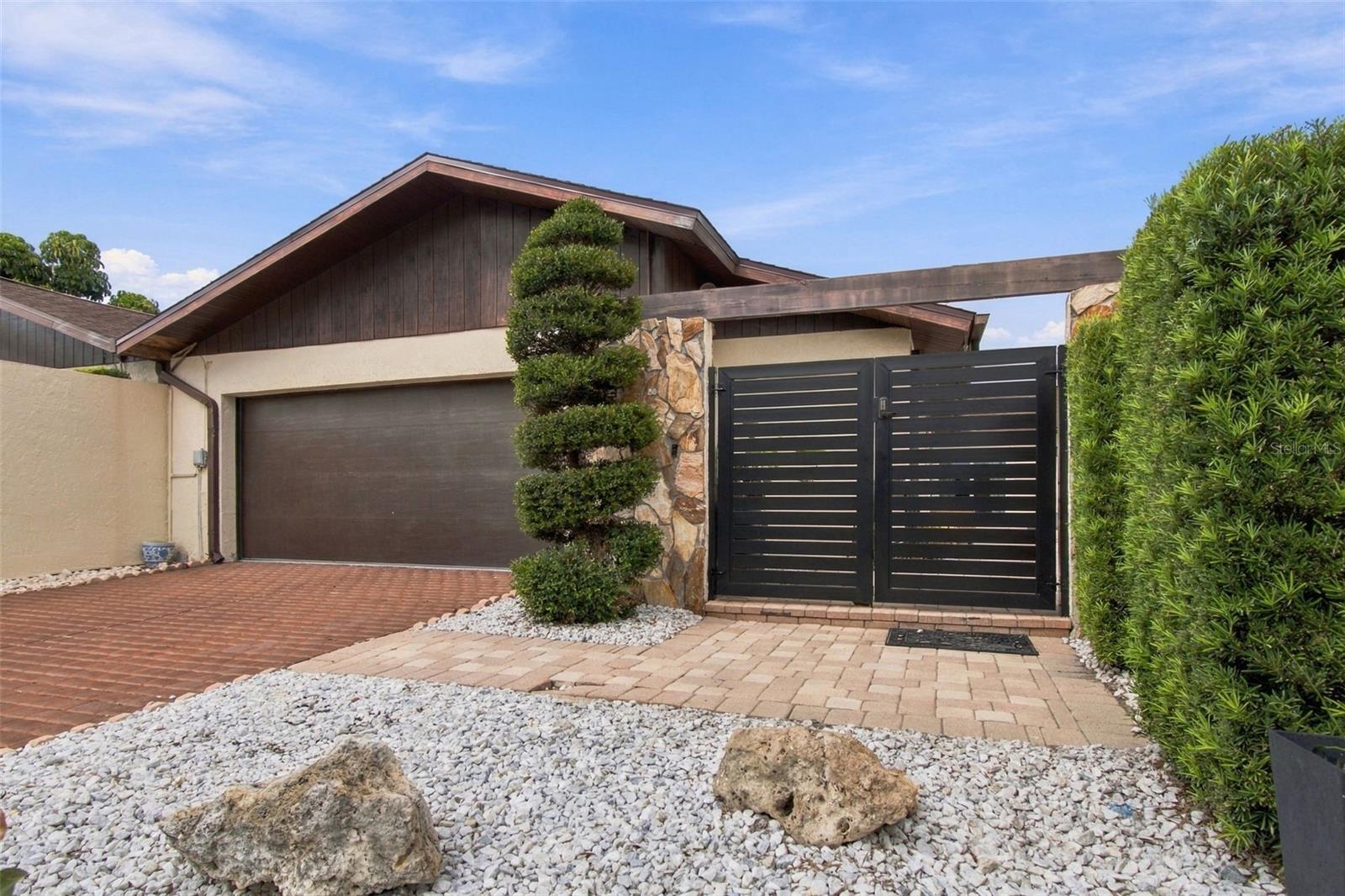 5041 PALOMA DR — photo 11