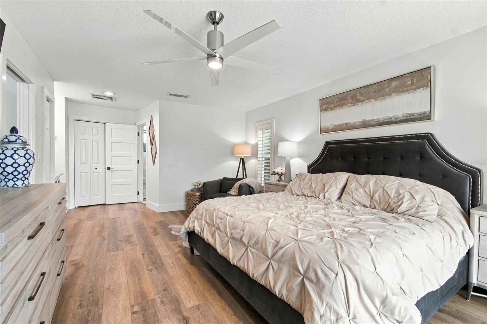 5041 PALOMA DR — photo 57