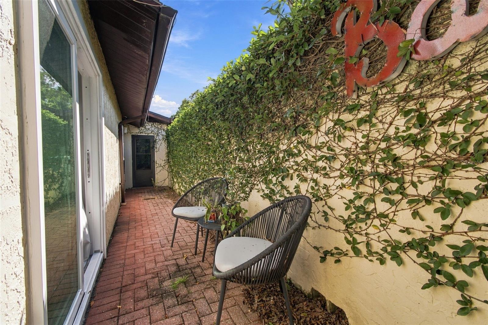 5041 PALOMA DR — photo 76
