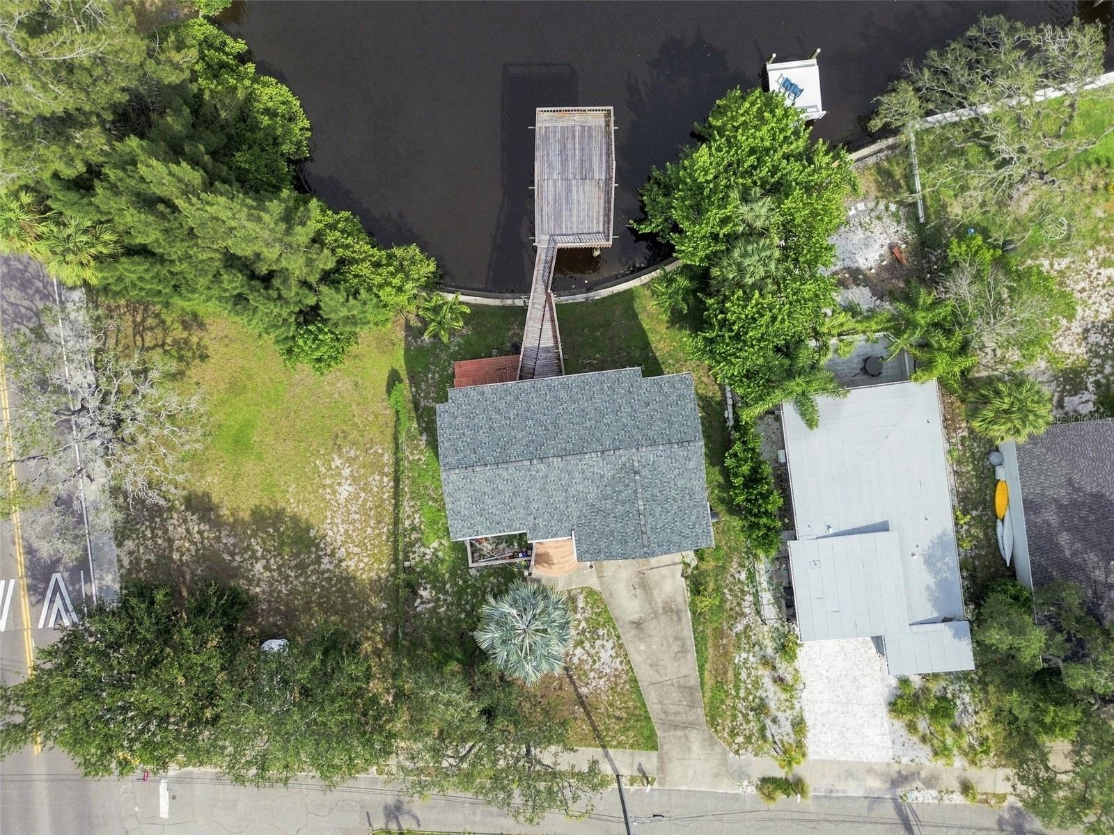 5 VENETIAN CT — photo 5