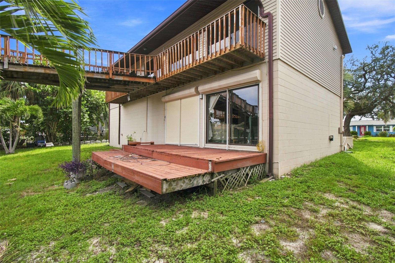5 VENETIAN CT — photo 50
