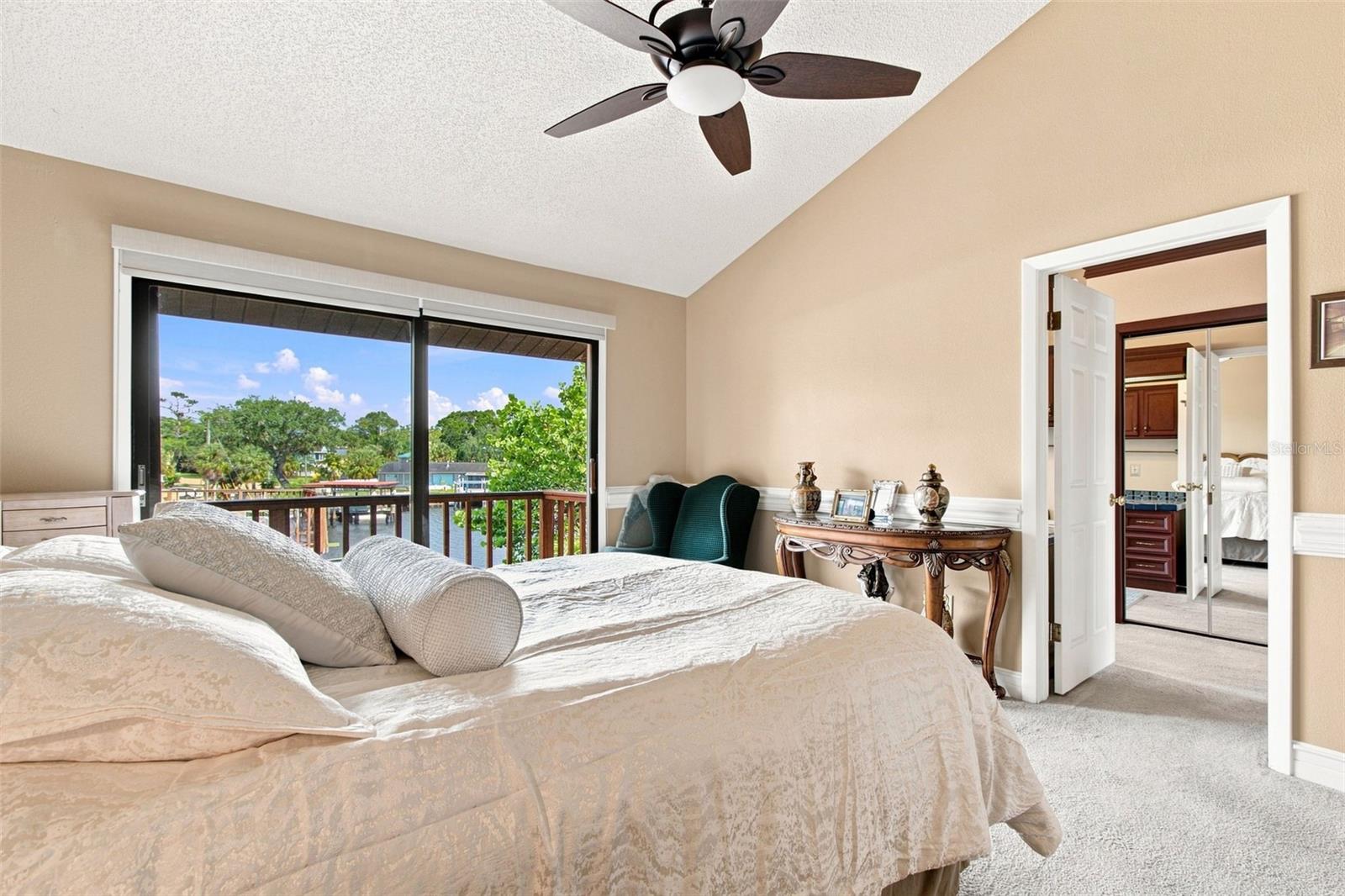 5 VENETIAN CT — photo 26