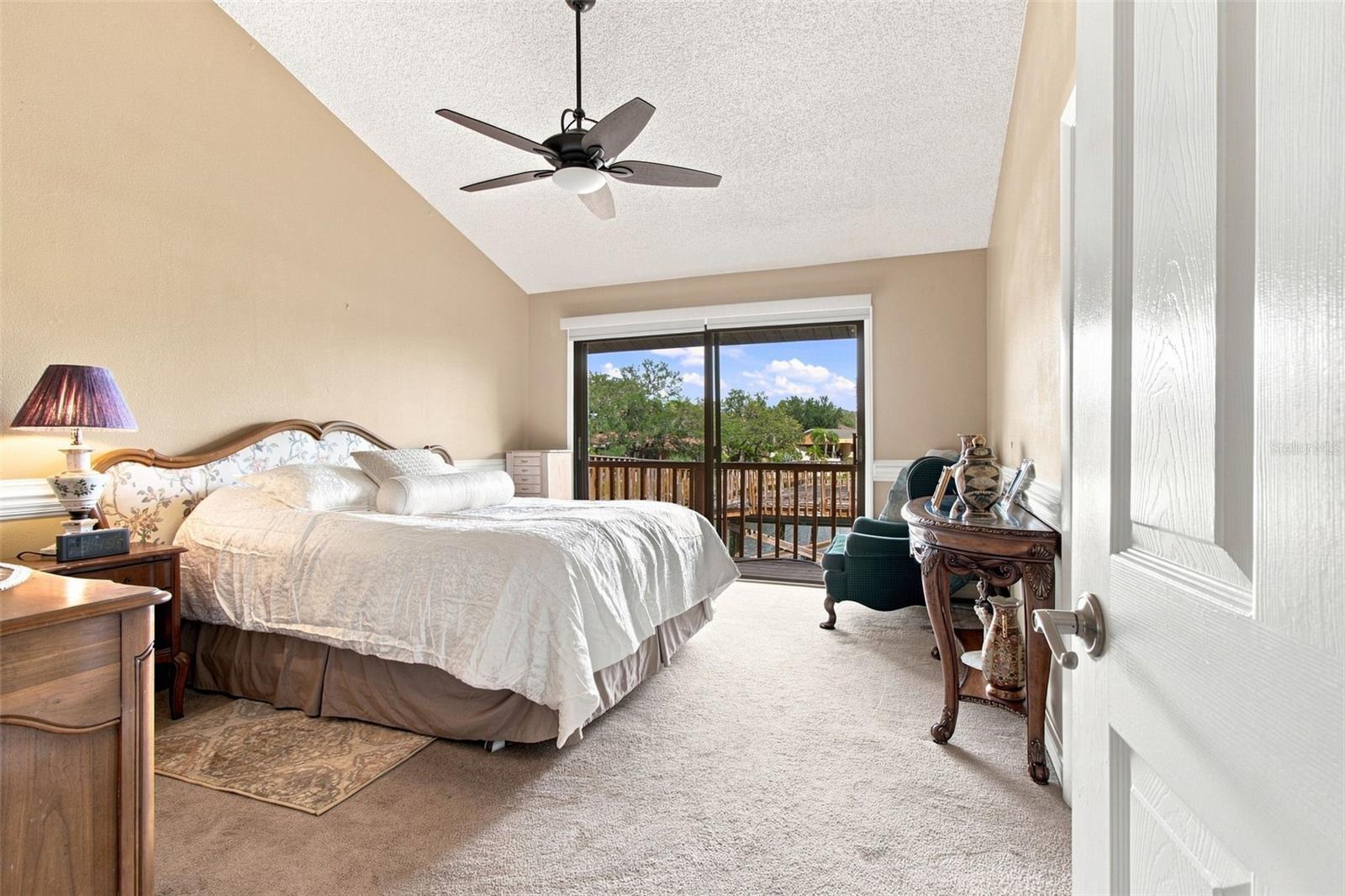 5 VENETIAN CT — photo 25