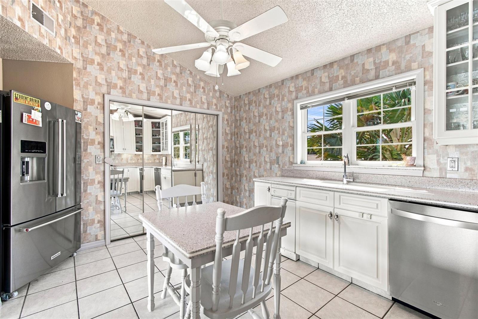 5 VENETIAN CT — photo 22