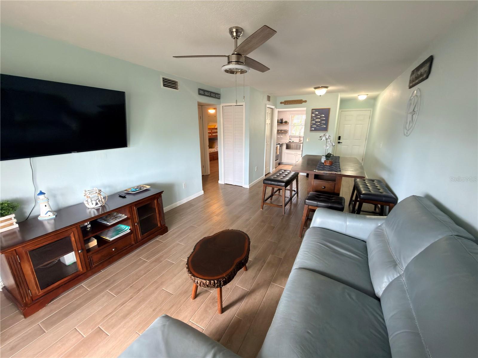 439 S PAULA DR #103 — photo 2