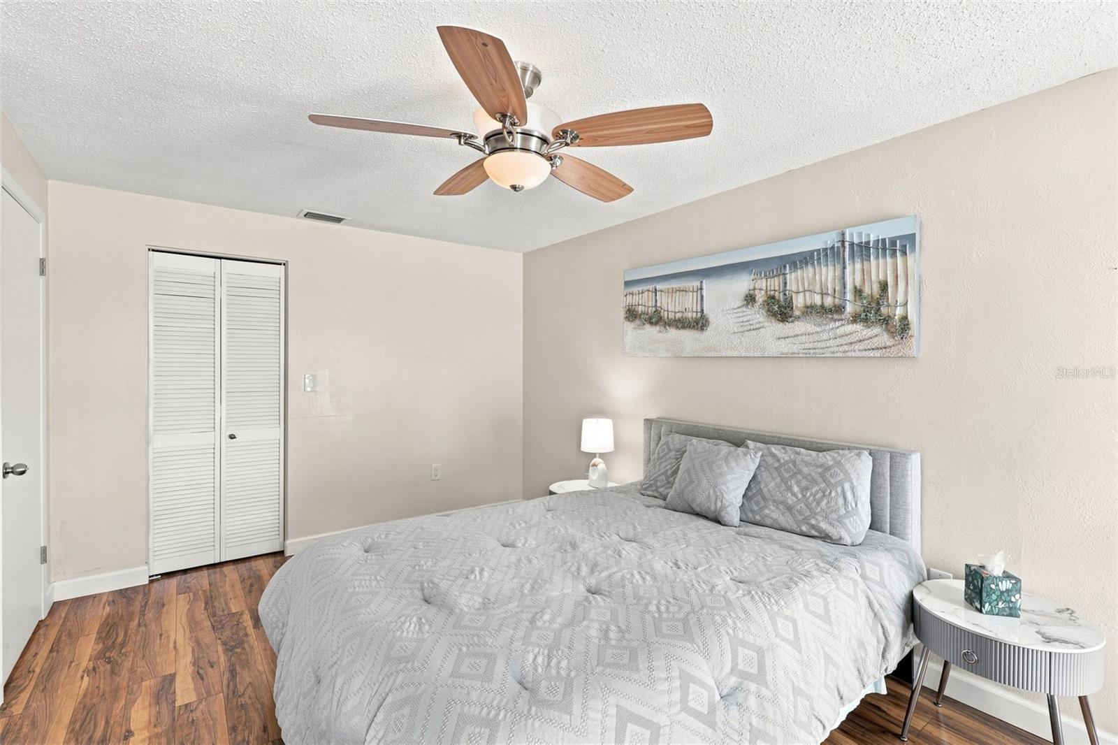 1511 S HILLCREST AVE — photo 16