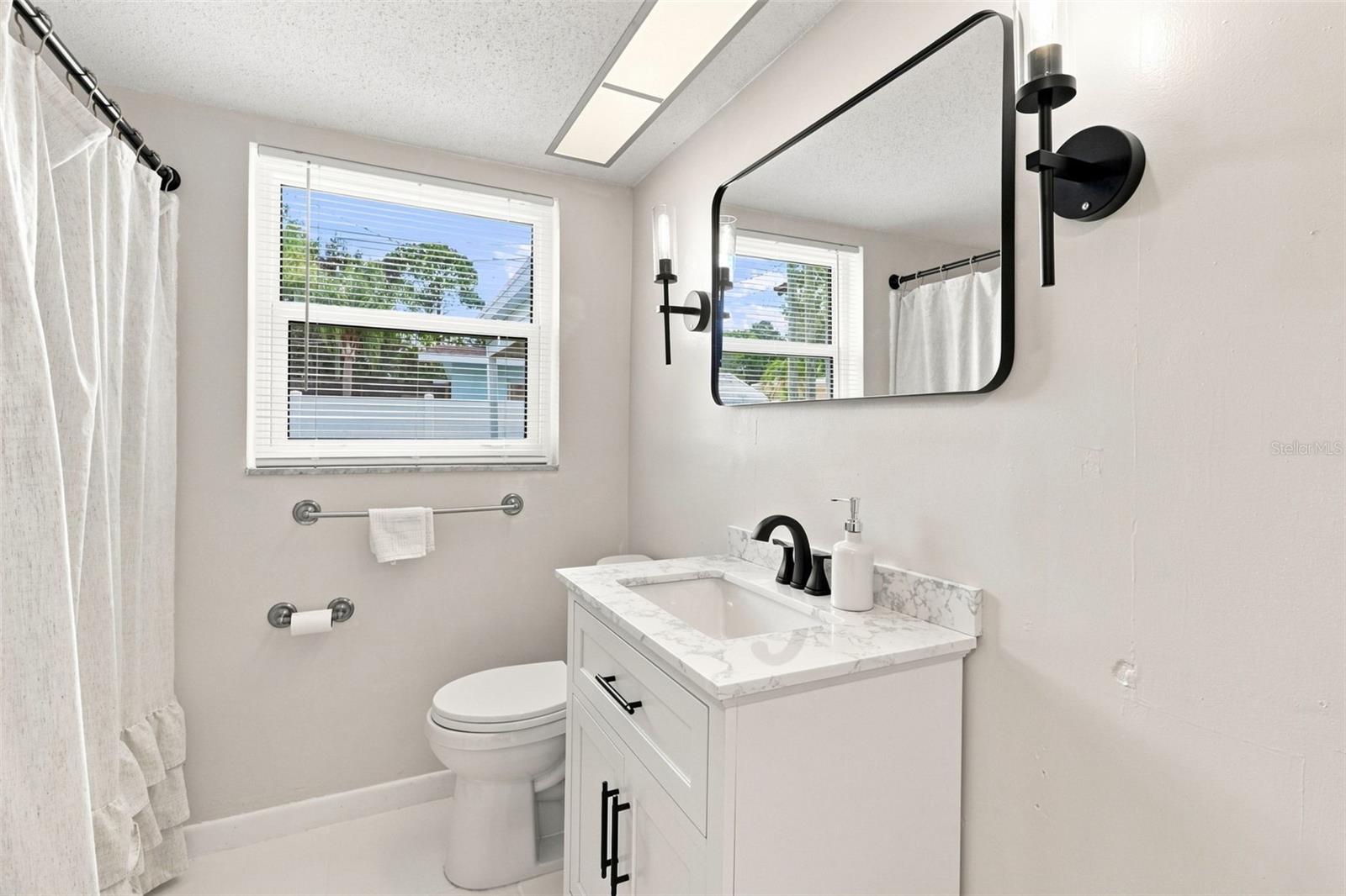 1511 S HILLCREST AVE — photo 15