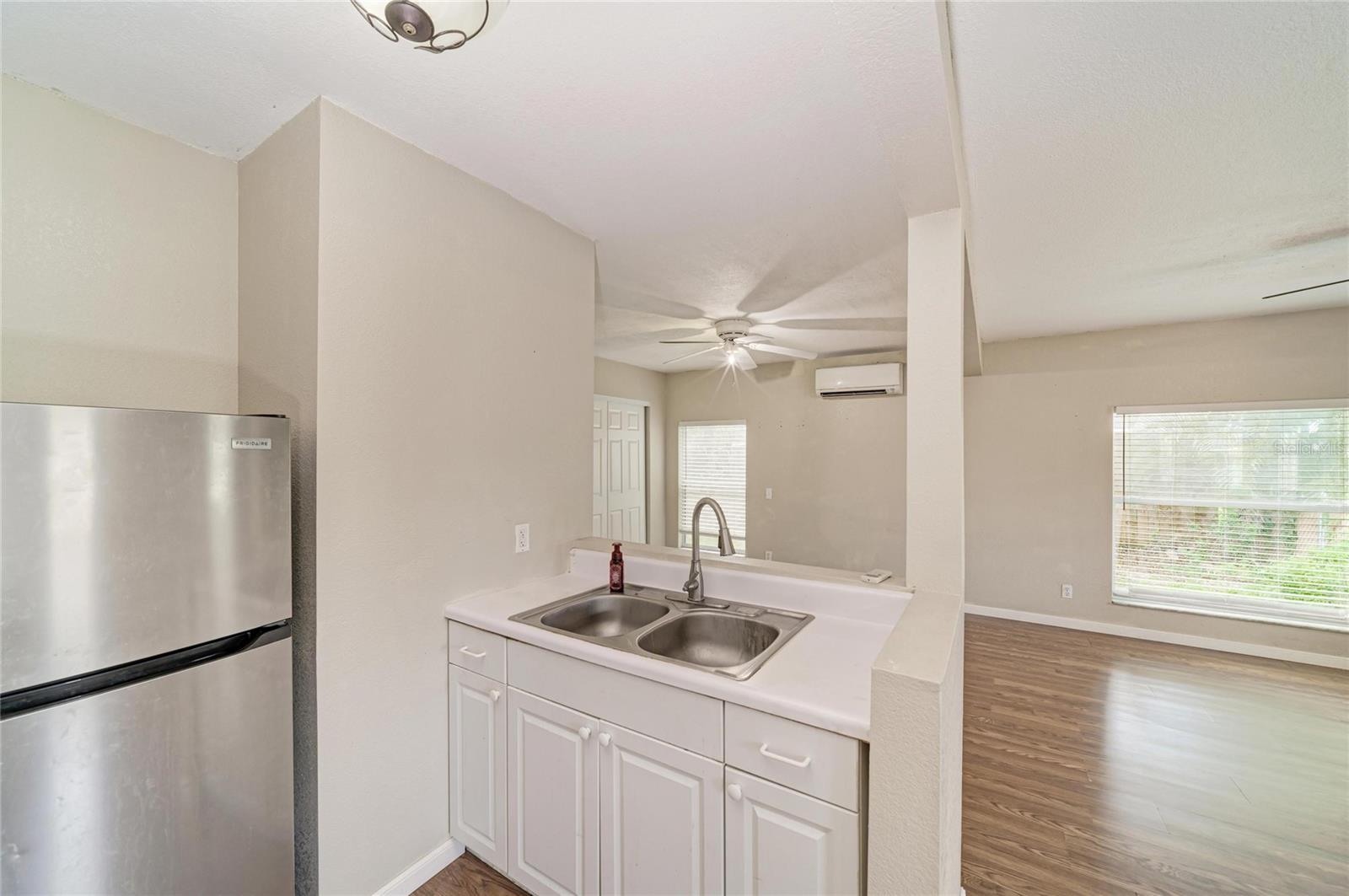 5423 21ST ST W — photo 38