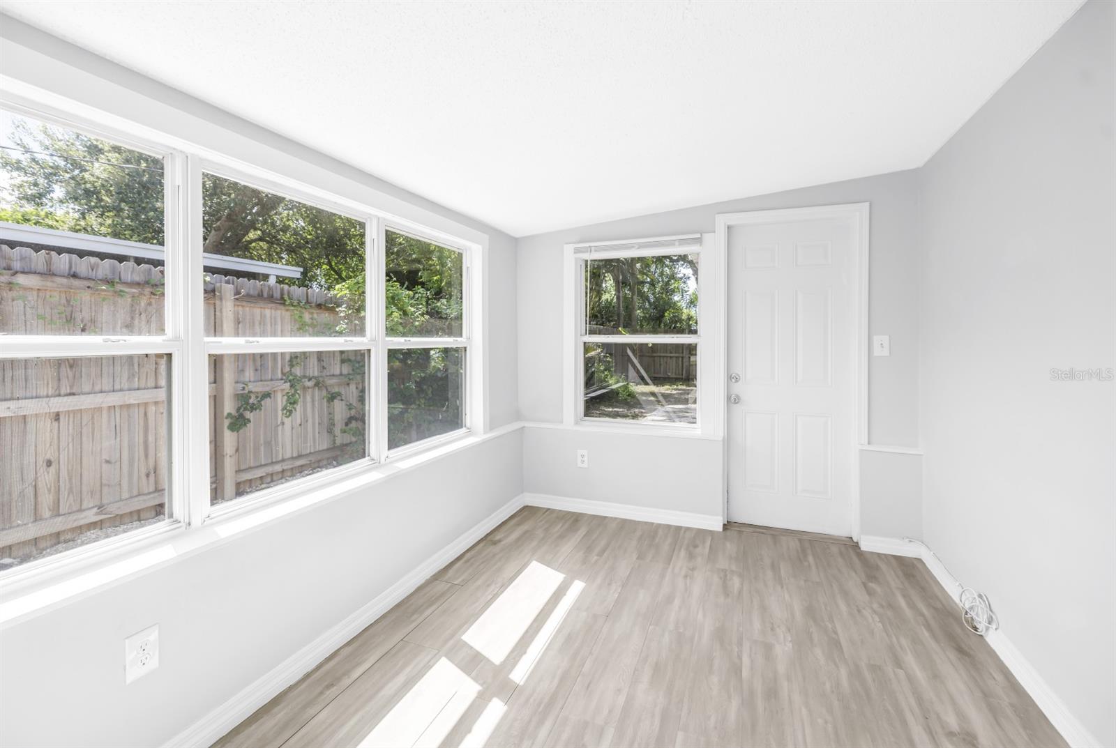 10354 110TH AVE — photo 29