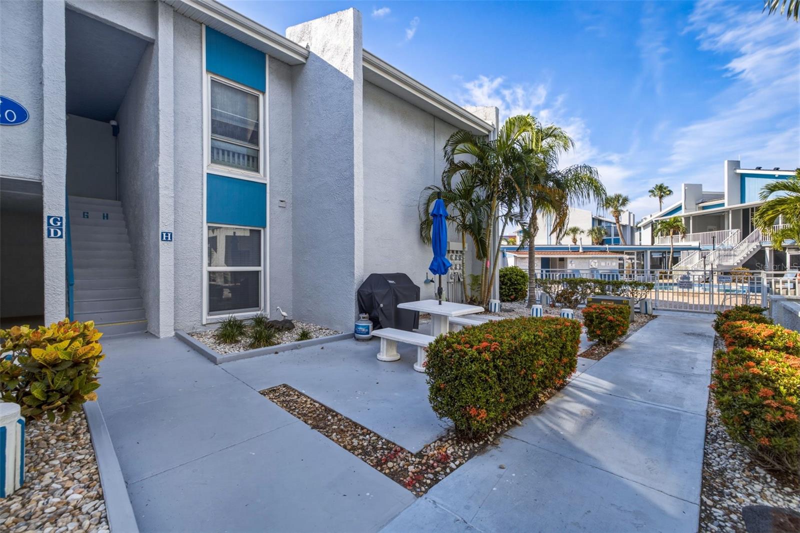 230 MEDALLION BLVD #F — photo 24