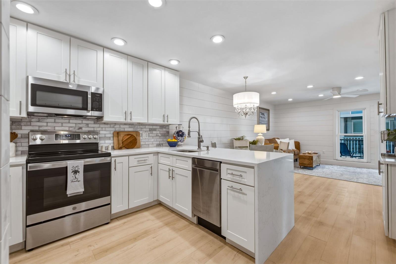 230 MEDALLION BLVD #F — photo 4
