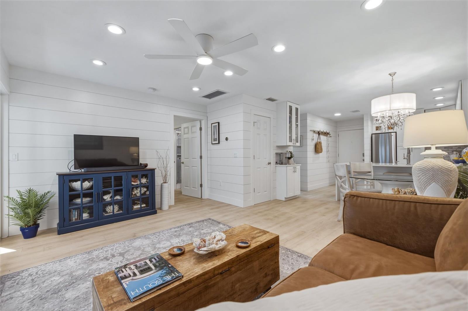 230 MEDALLION BLVD #F — photo 15