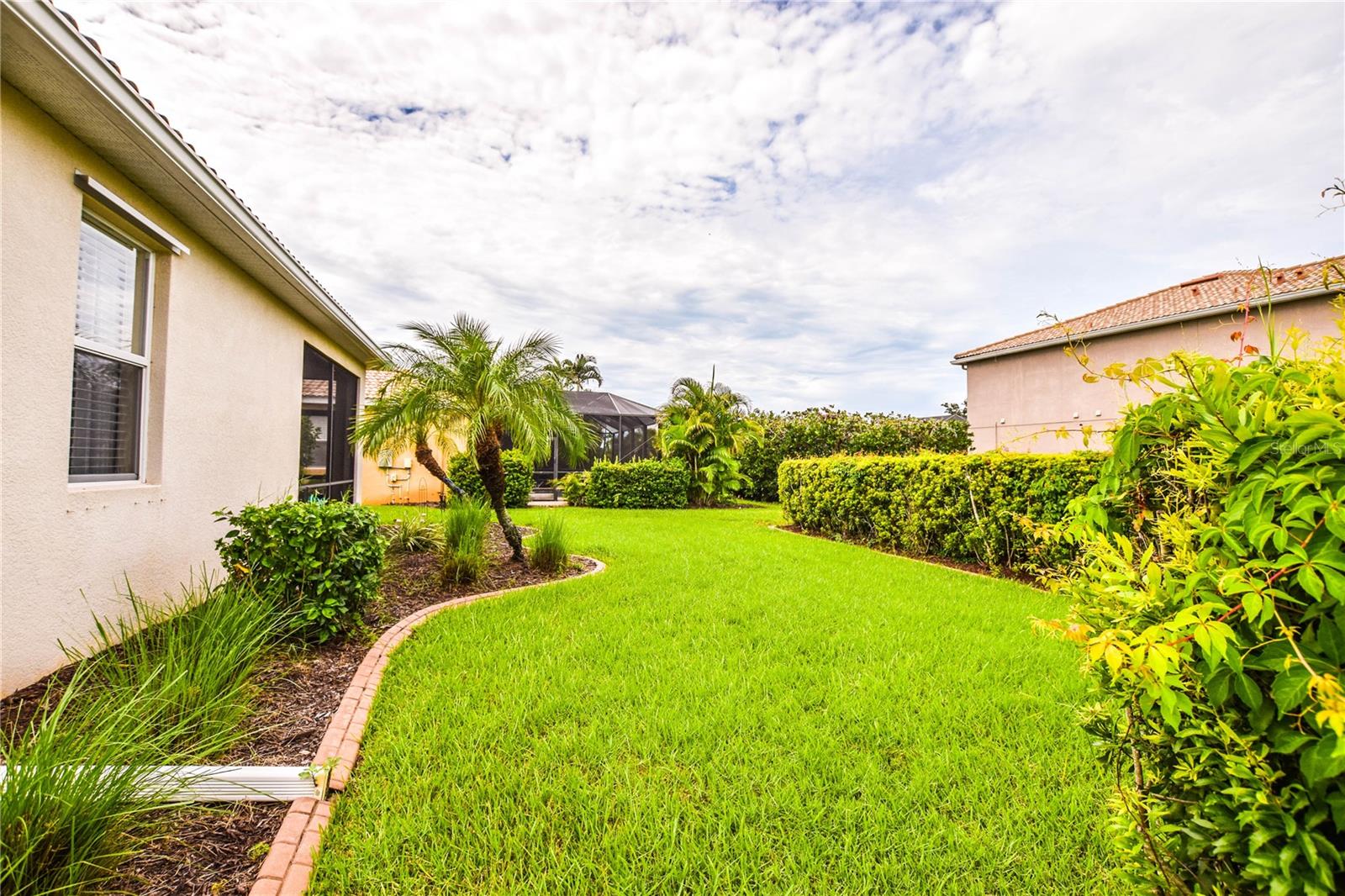 2122 SNAPDRAGON LN — photo 31