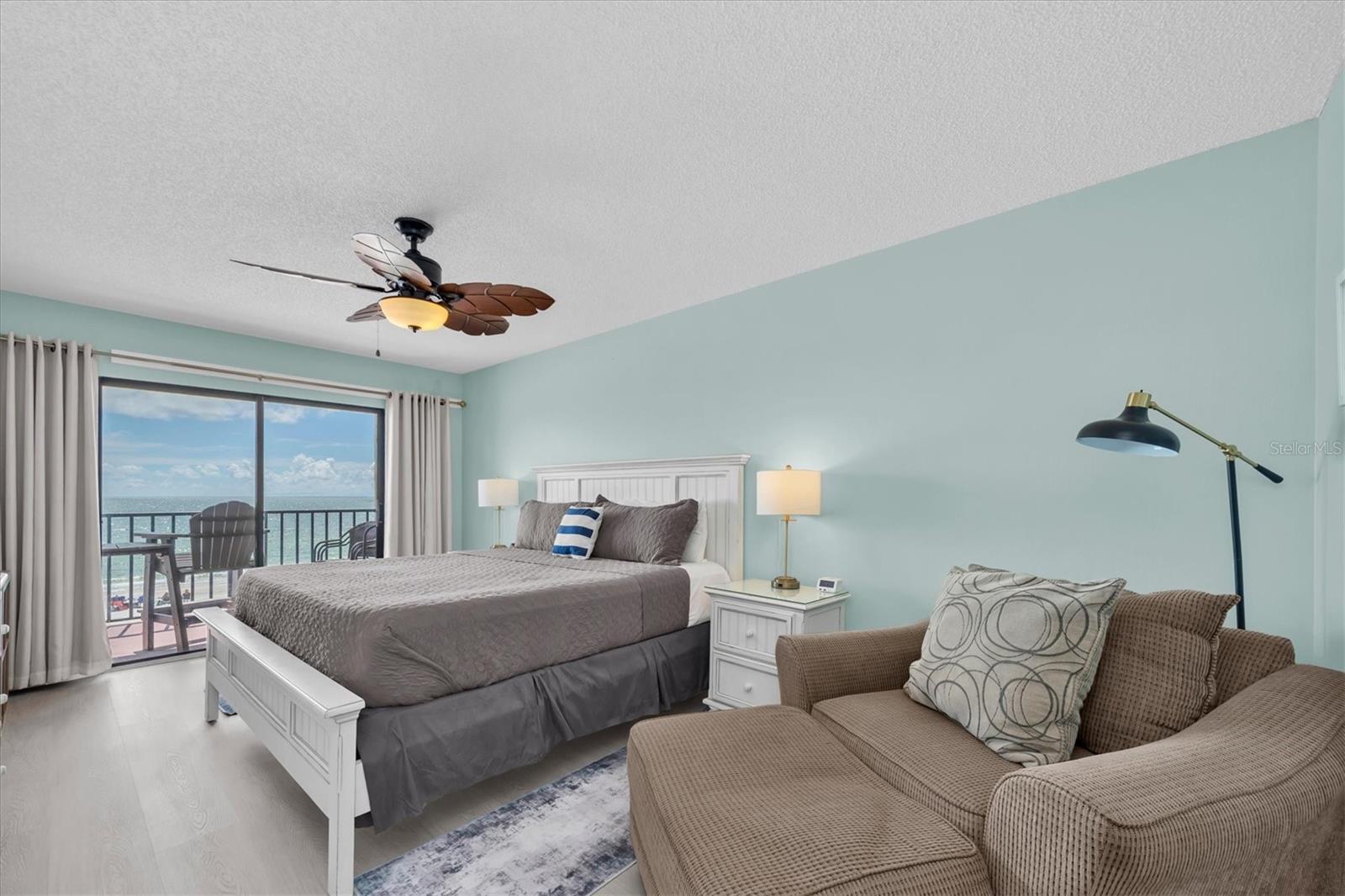 14710 GULF BLVD #206 — photo 18