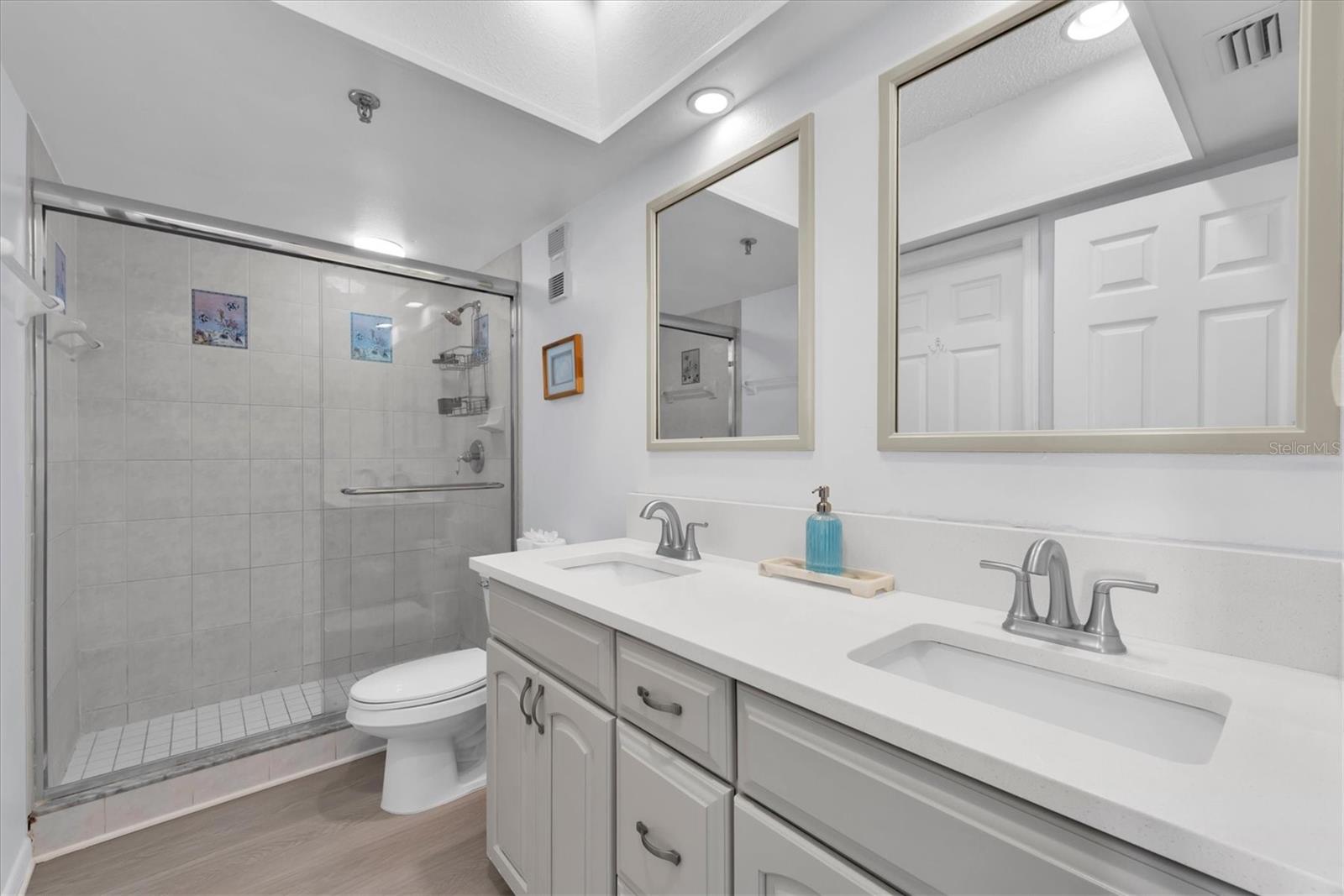 14710 GULF BLVD #206 — photo 27