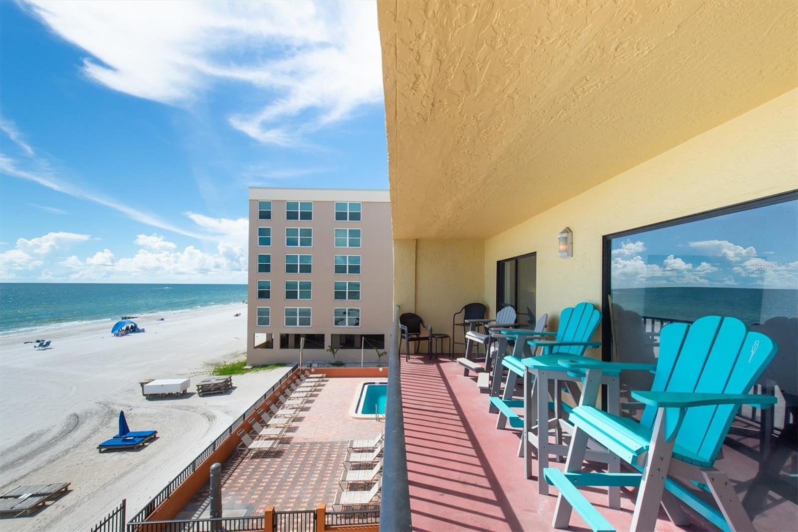 14710 GULF BLVD #206 — photo 32