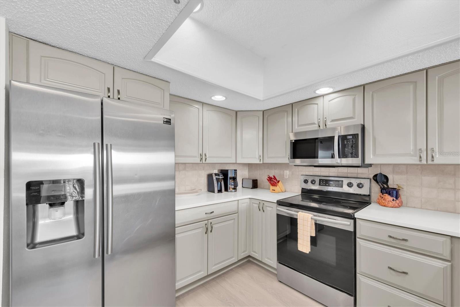 14710 GULF BLVD #206 — photo 13