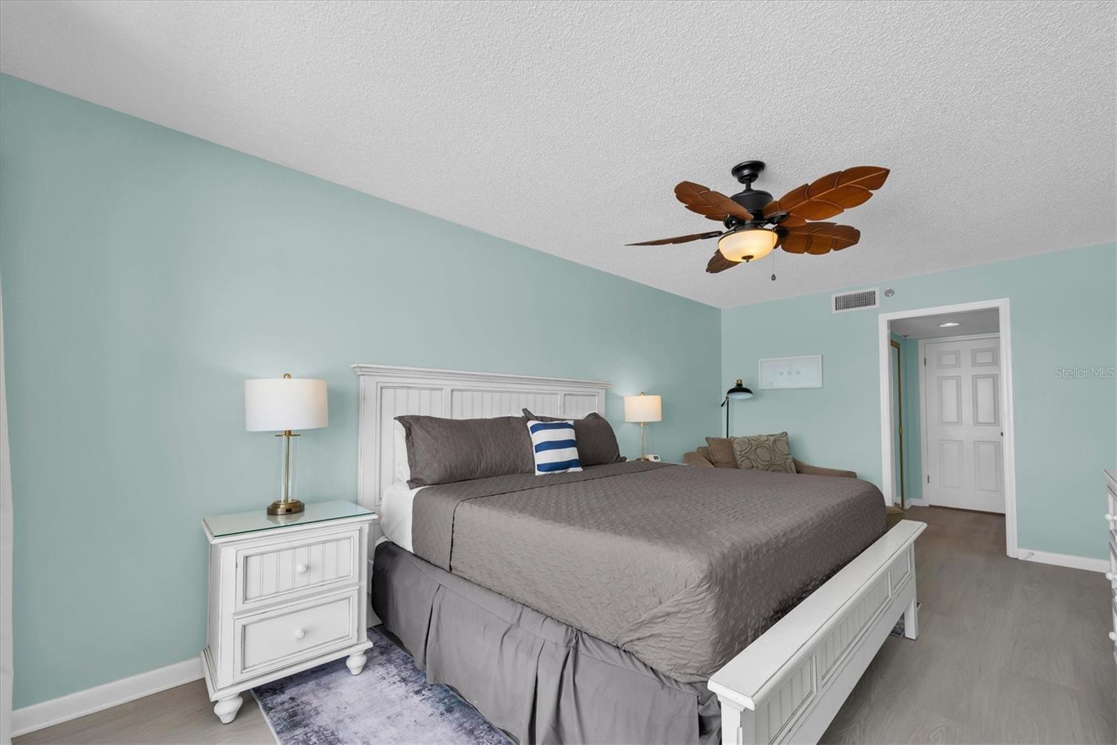 14710 GULF BLVD #206 — photo 19