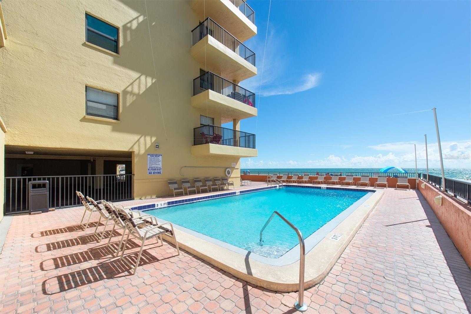 14710 GULF BLVD #206 — photo 36
