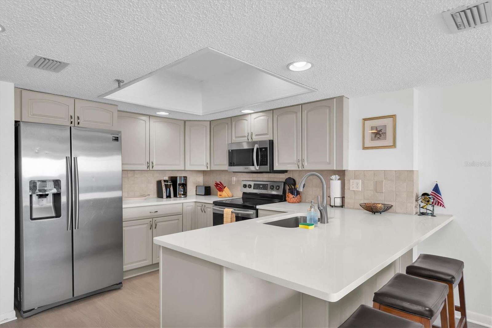 14710 GULF BLVD #206 — photo 11