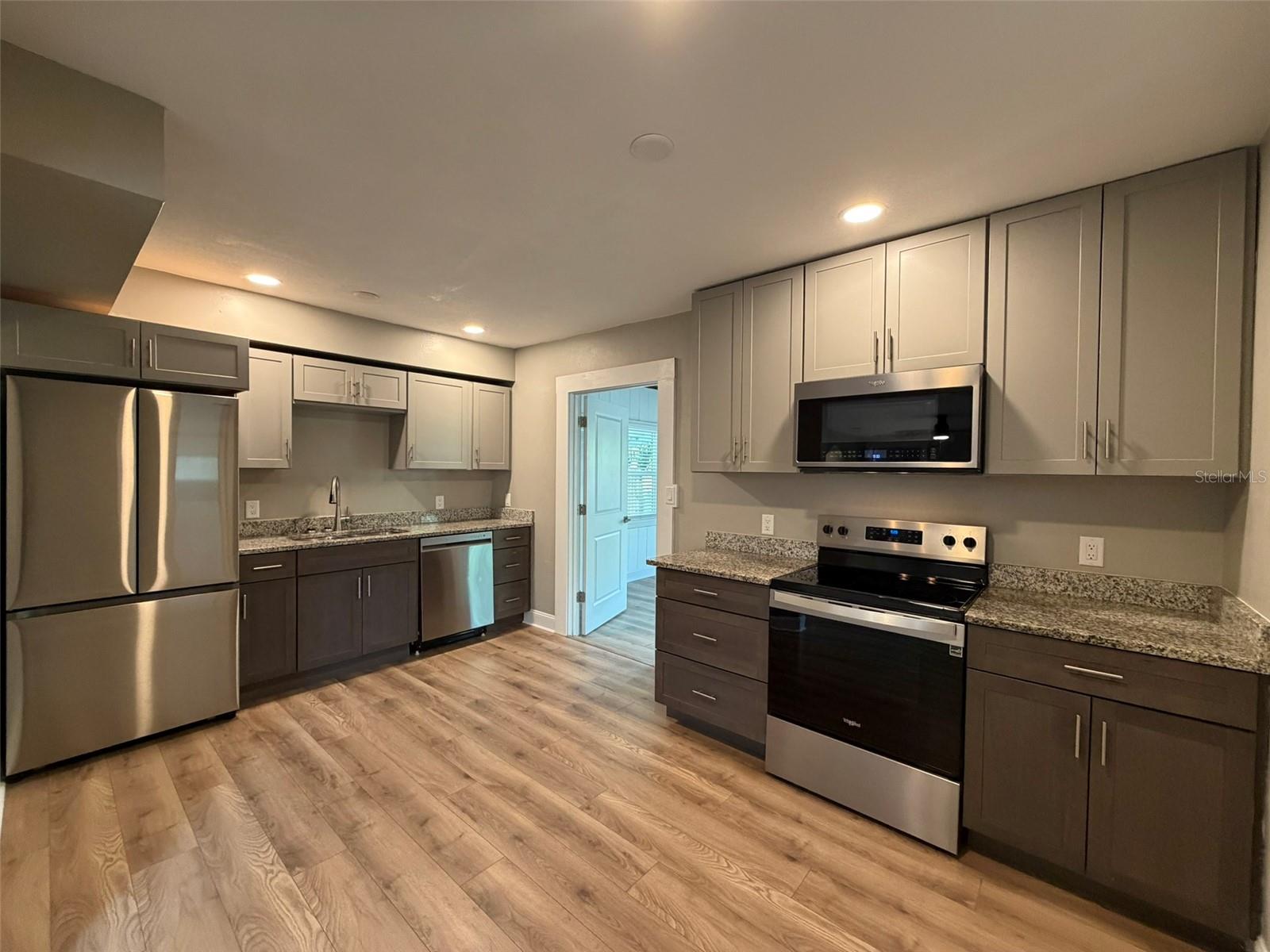 101 W LEMON ST #1 — photo 6