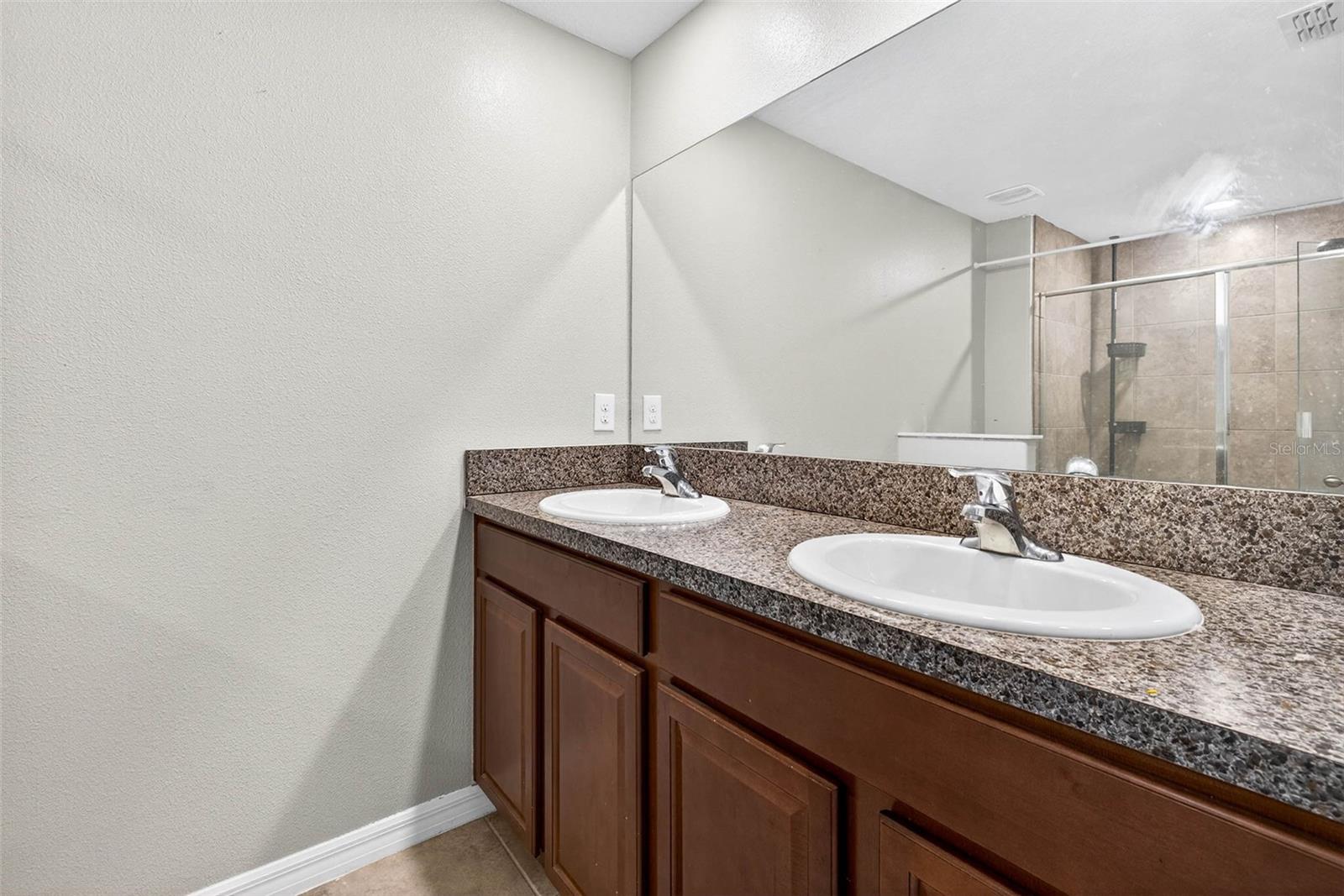 9754 PEMBROOKE PINES — photo 31