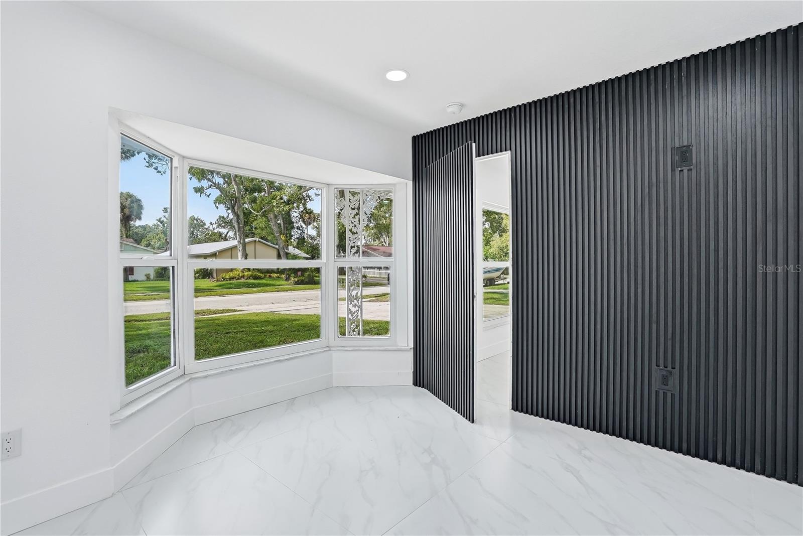 8011 FOUNTAIN AVE — photo 13