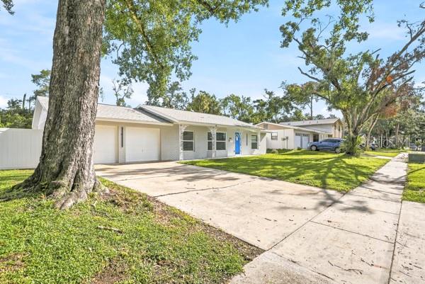 8011 FOUNTAIN AVE — photo 3