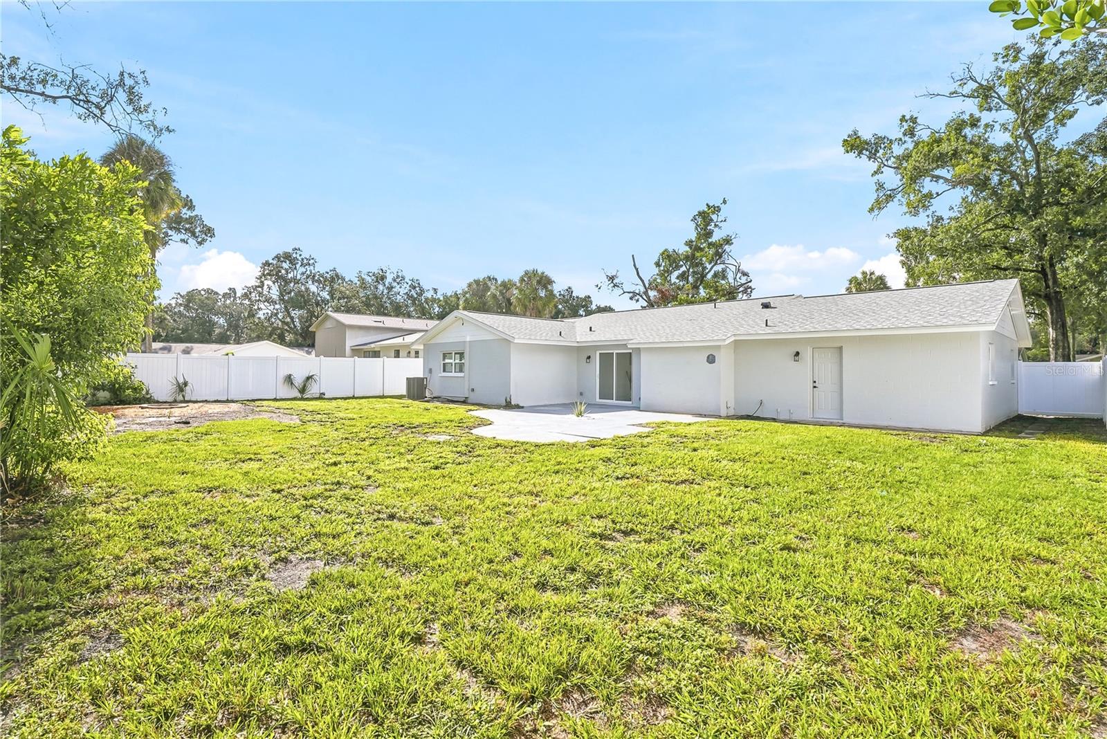 8011 FOUNTAIN AVE — photo 36