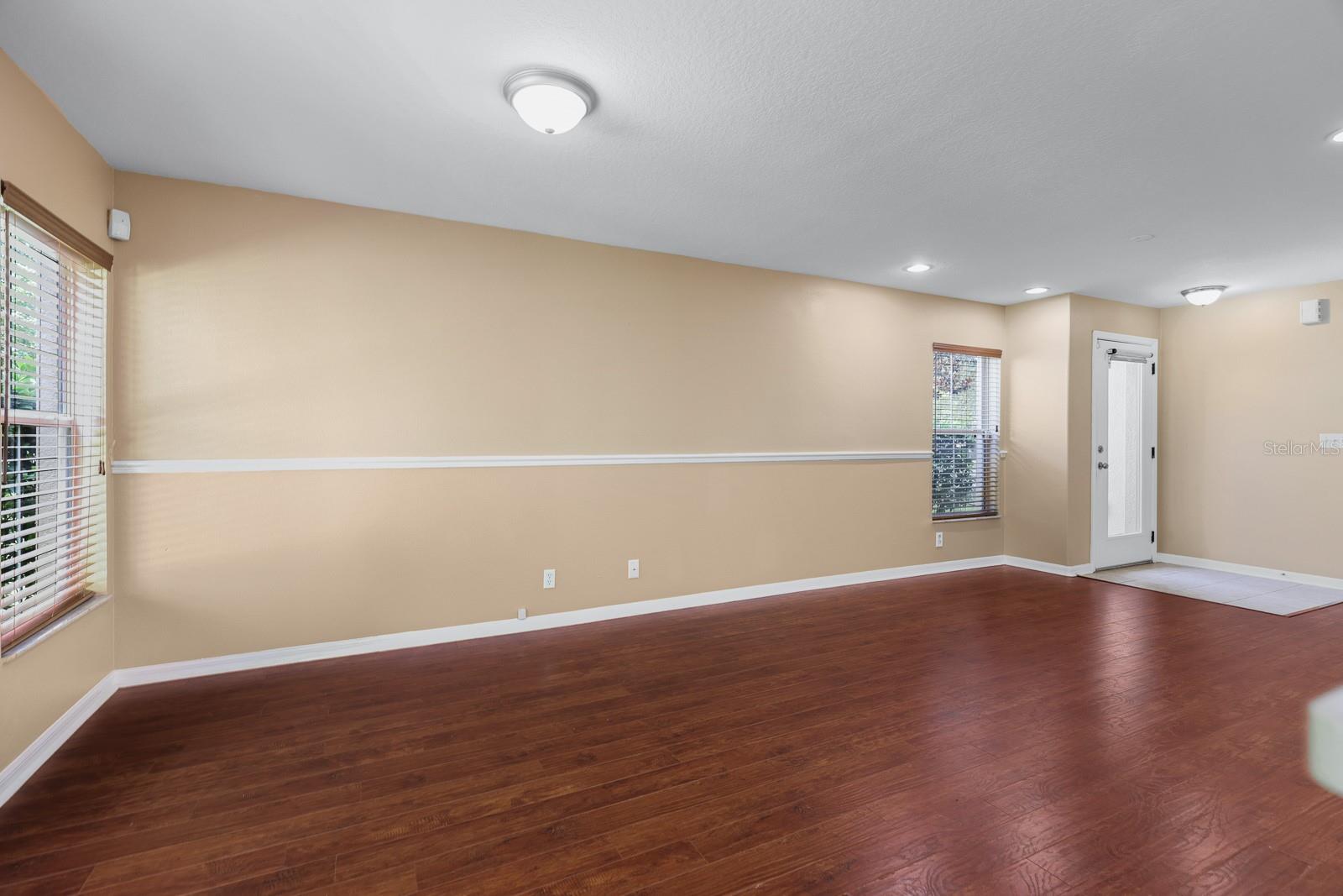 2916 ROYAL TUSCAN LN — photo 12