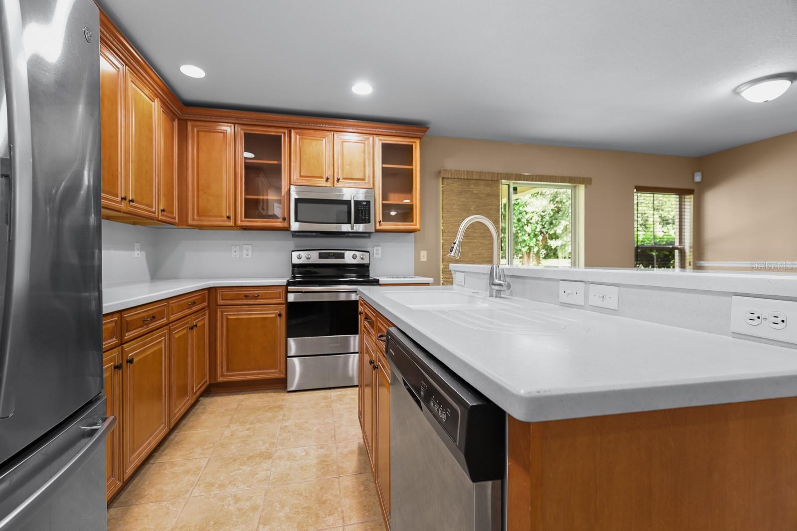 2916 ROYAL TUSCAN LN — photo 9