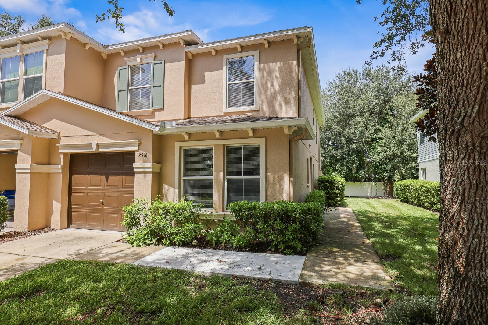 2916 ROYAL TUSCAN LN — photo 30