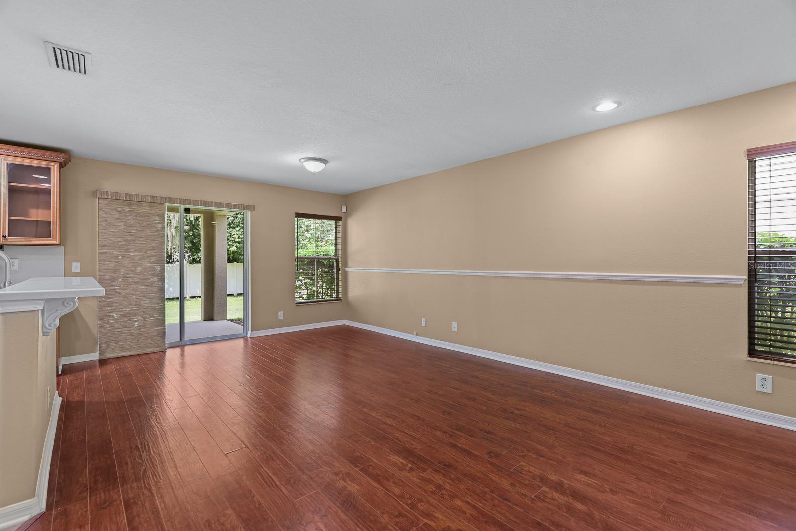 2916 ROYAL TUSCAN LN — photo 10