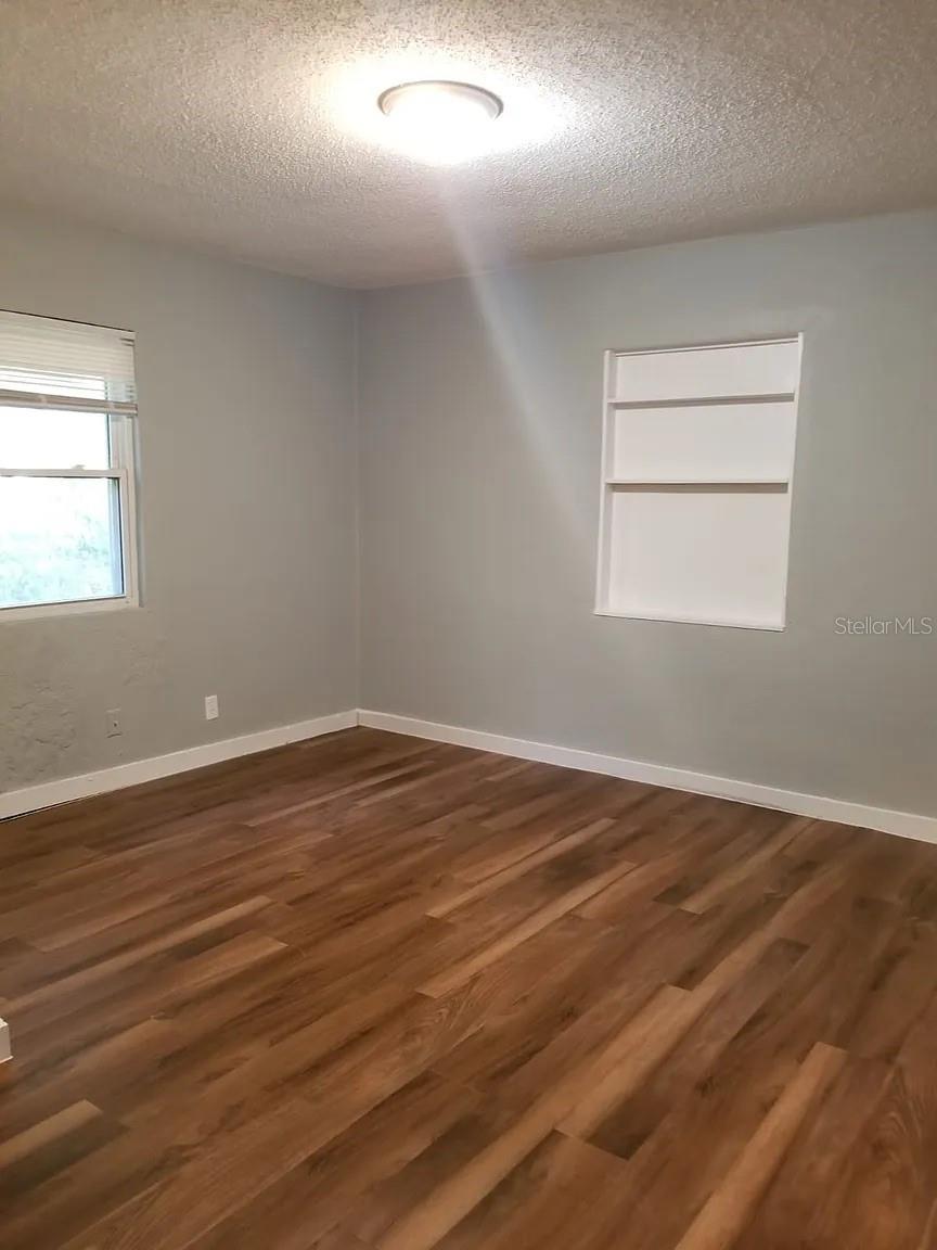 1410 E ANNIE ST — photo 4
