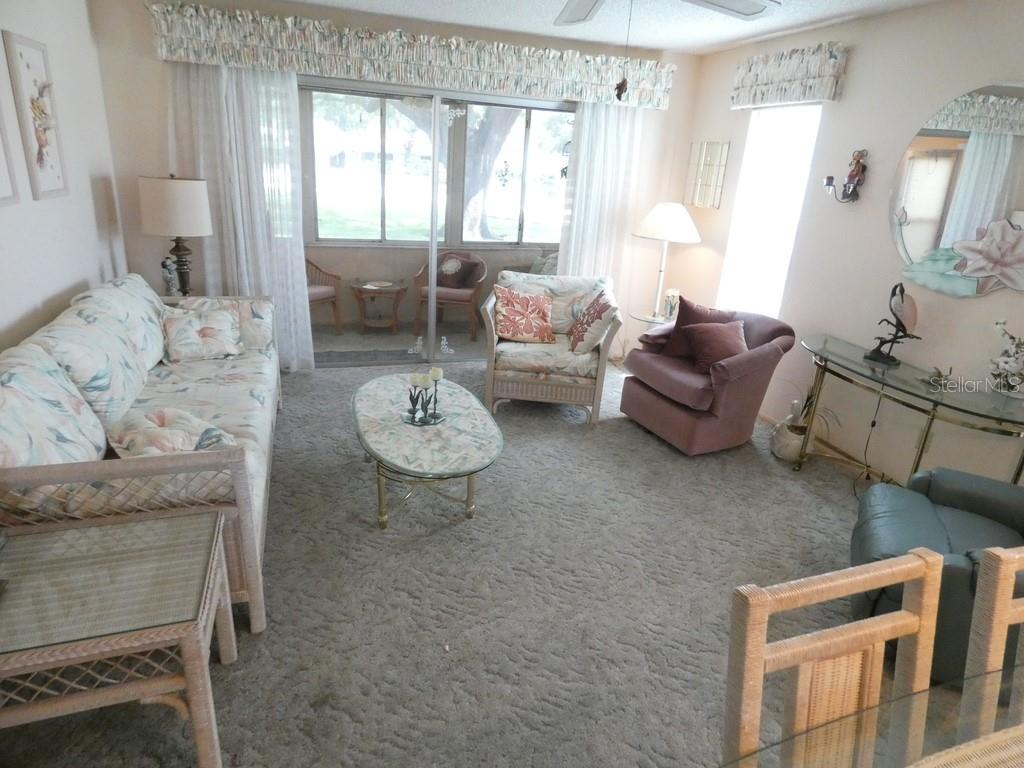 945 MADRID DR — photo 10