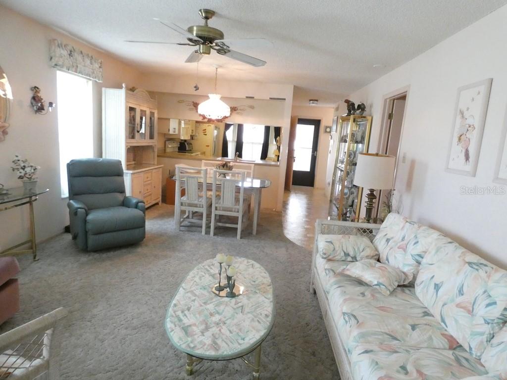 945 MADRID DR — photo 5