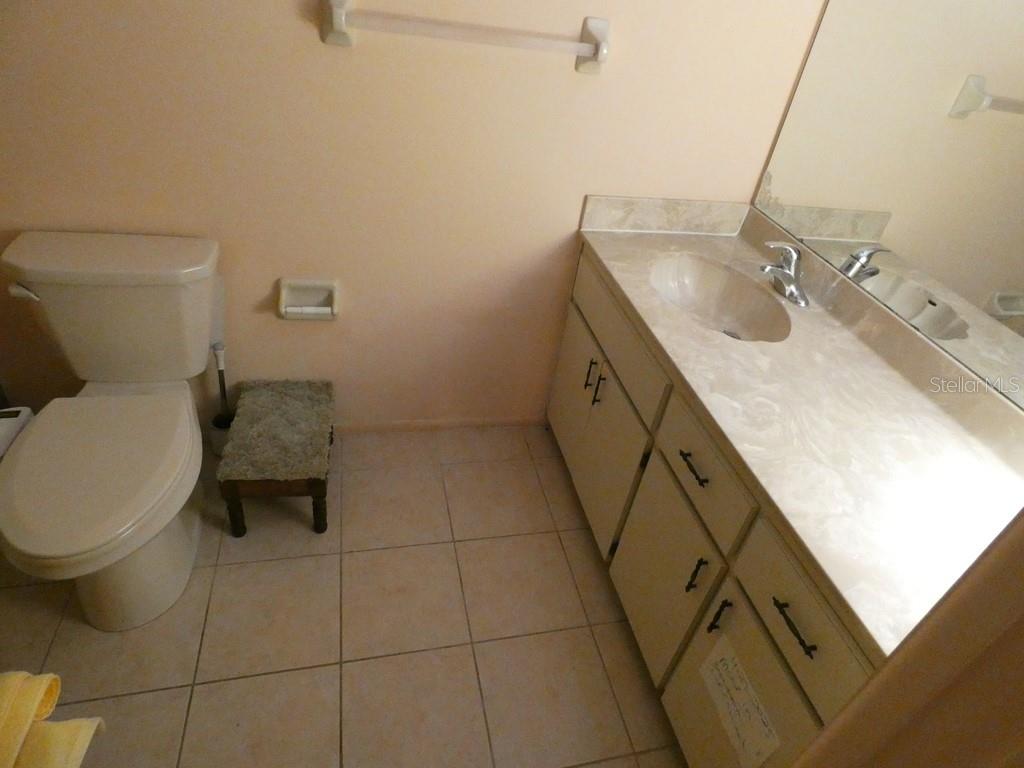 945 MADRID DR — photo 20