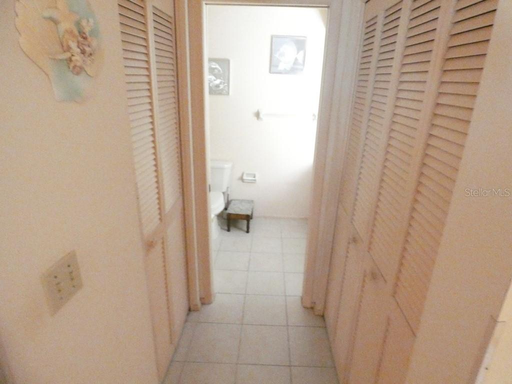 945 MADRID DR — photo 12