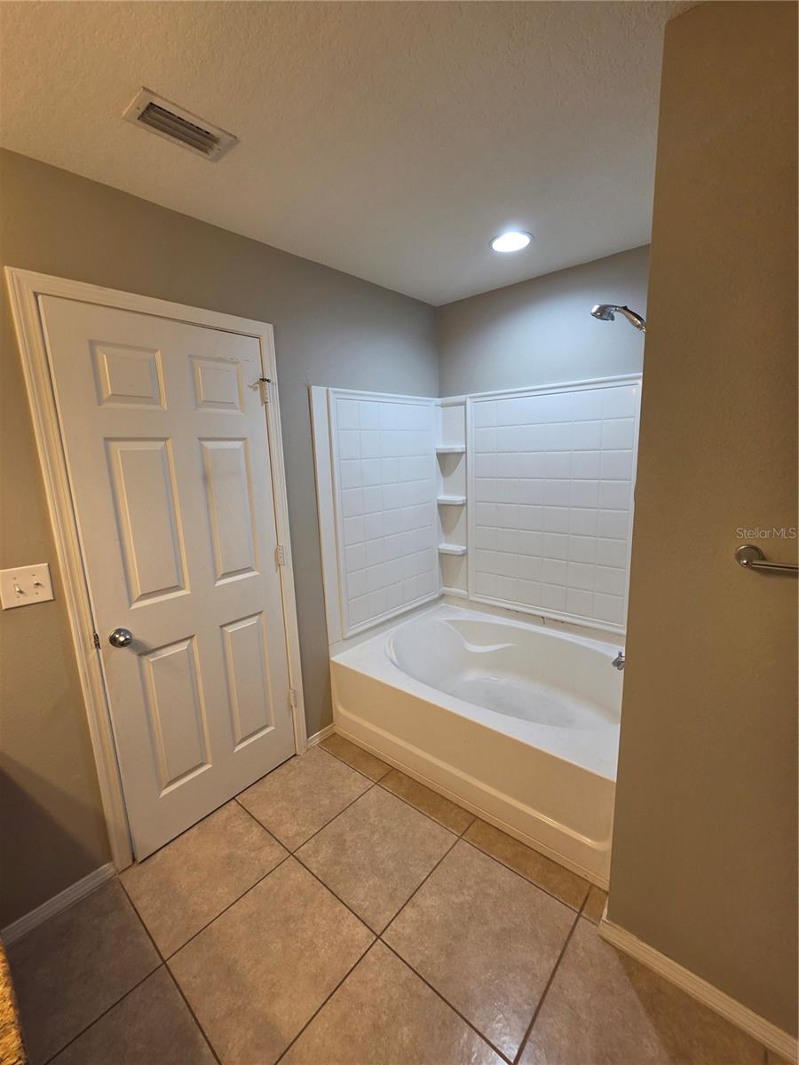 4617 SOMERSET HILL LN — photo 15