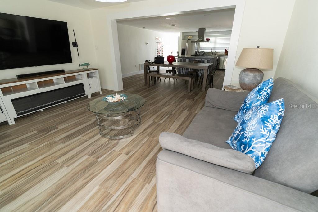 4927 BLUE HERON DR — photo 17