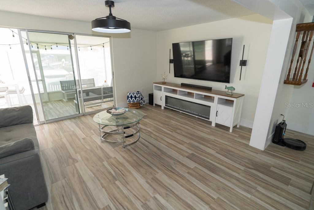 4927 BLUE HERON DR — photo 14