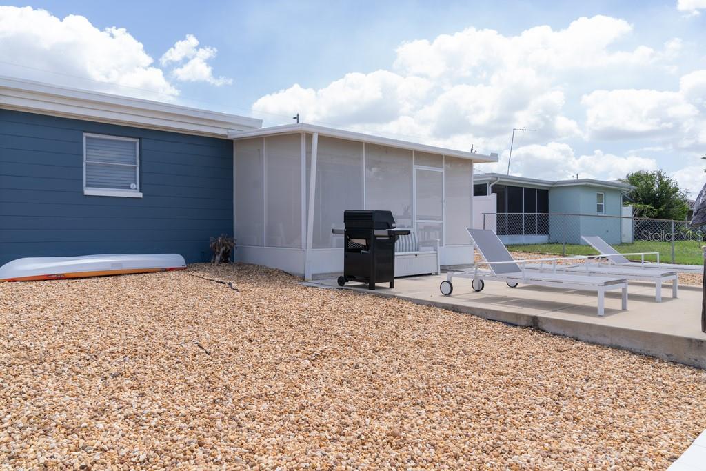 4927 BLUE HERON DR — photo 26