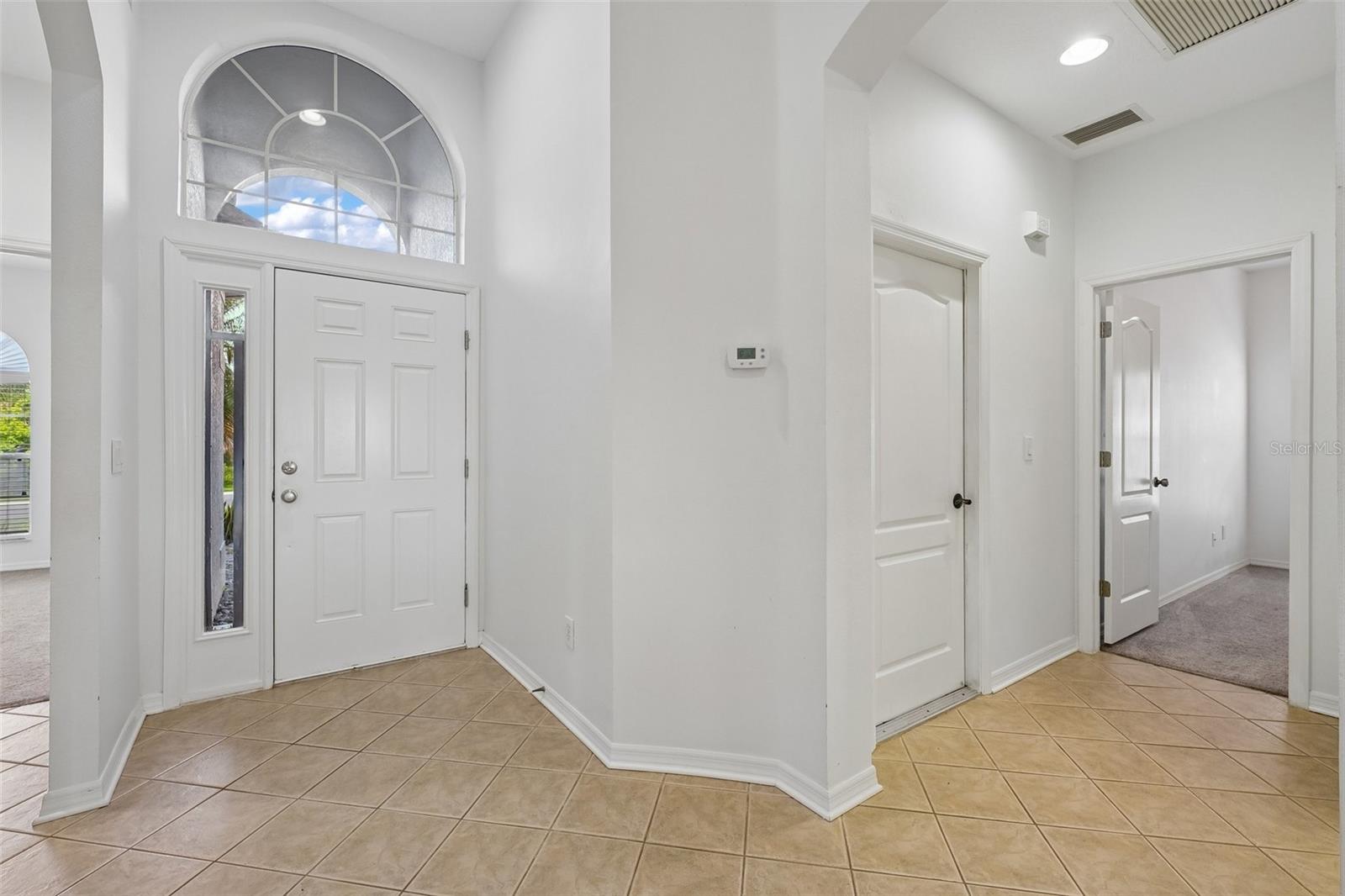 1810 MIRA LAGO CIR — photo 4