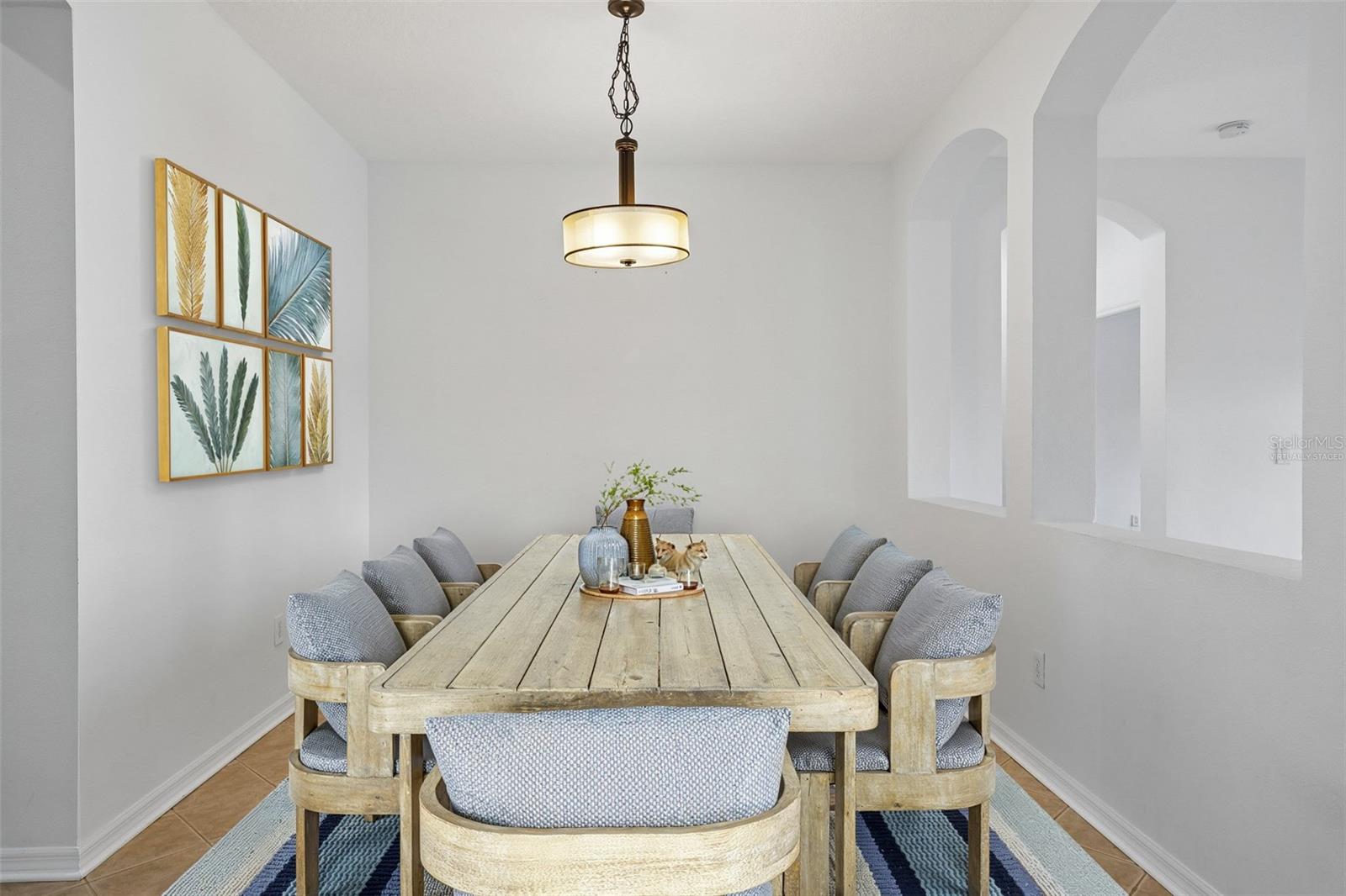 1810 MIRA LAGO CIR — photo 31