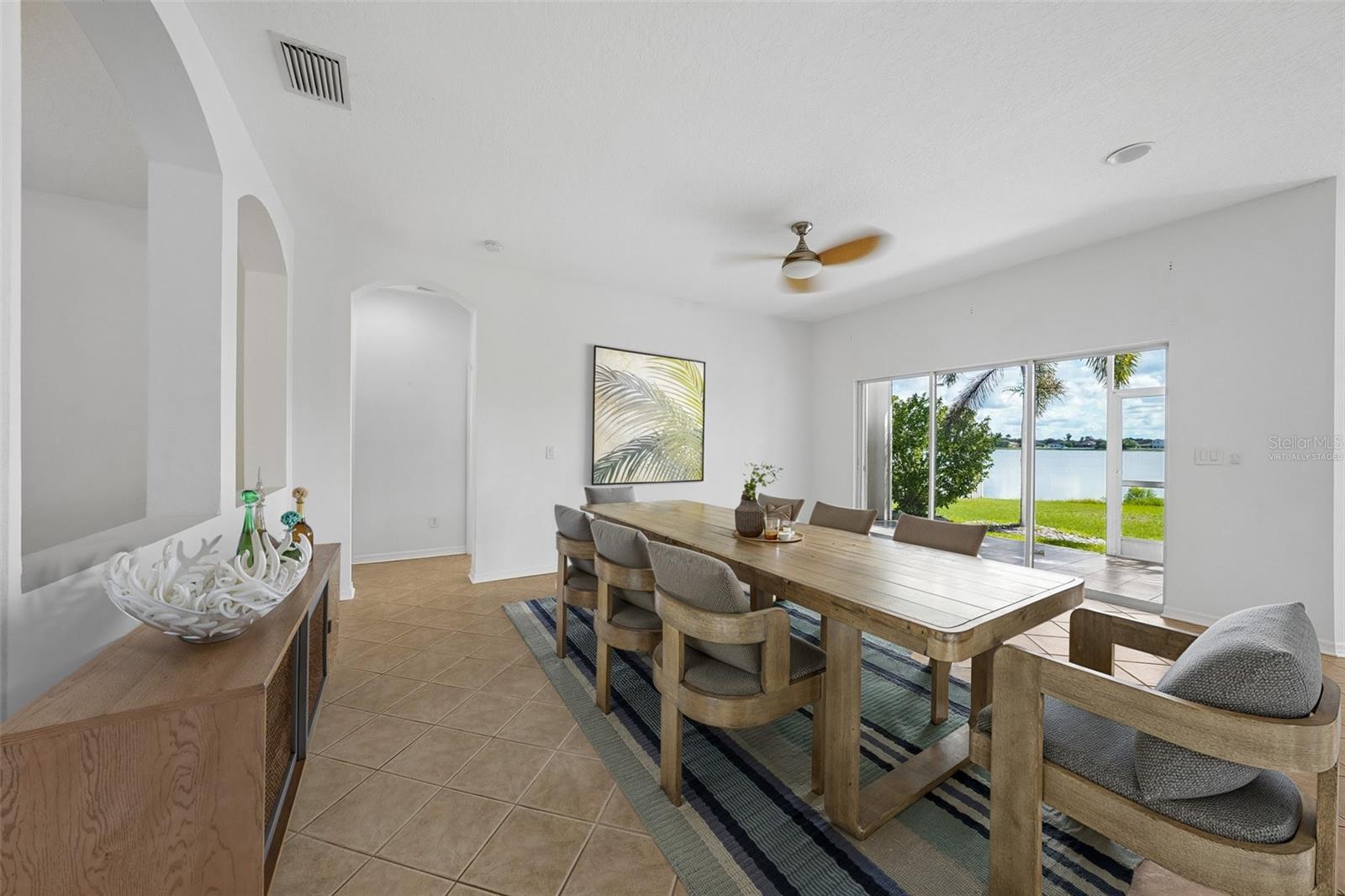 1810 MIRA LAGO CIR — photo 5