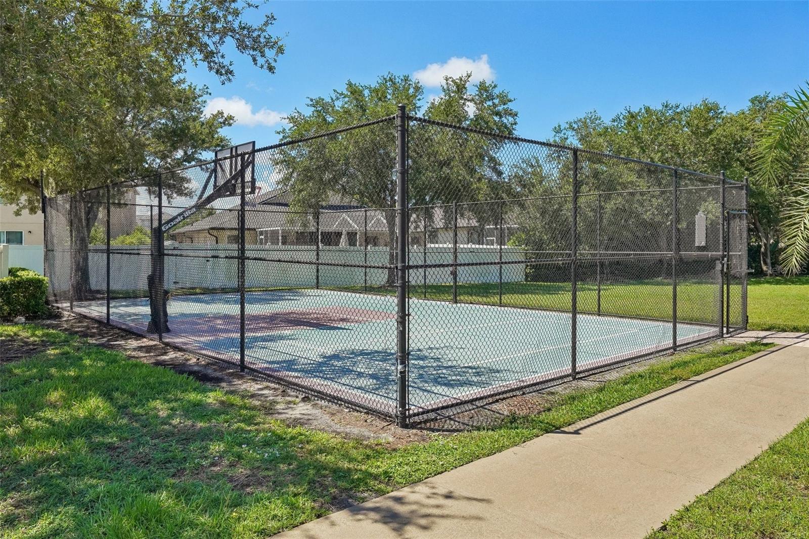 1810 MIRA LAGO CIR — photo 52
