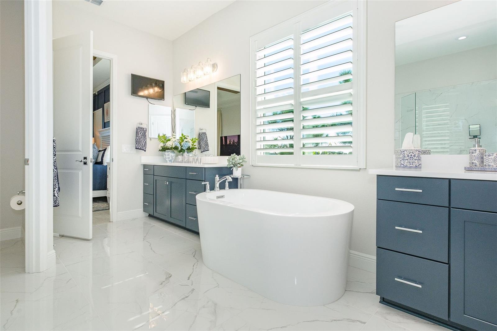 11165 HOGAN CIR — photo 32